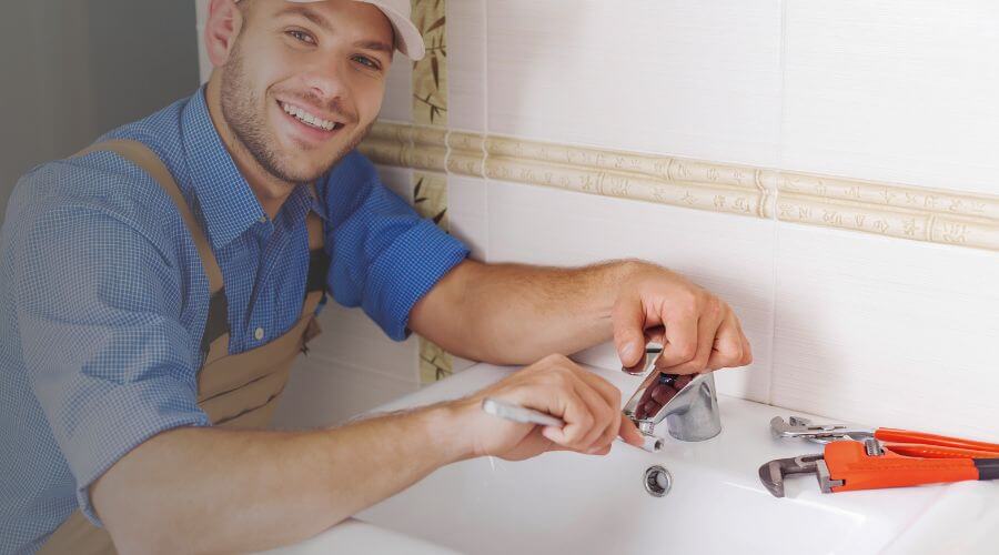 Professional clogged drains services in Parker City, IN